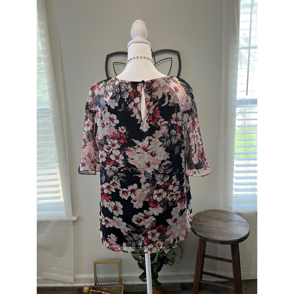 Vince Camuto Floral Chiffon Blouse M Black Pink Sheer Bell Sleeve Layered Top - Picture 2 of 8